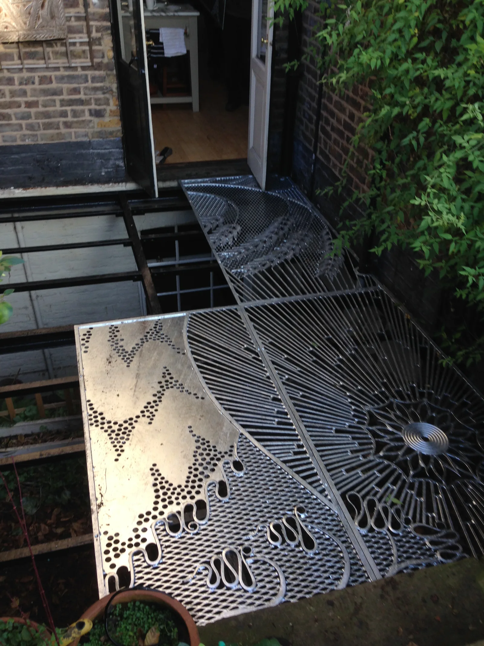 Mezzanine, photo 3 of 7