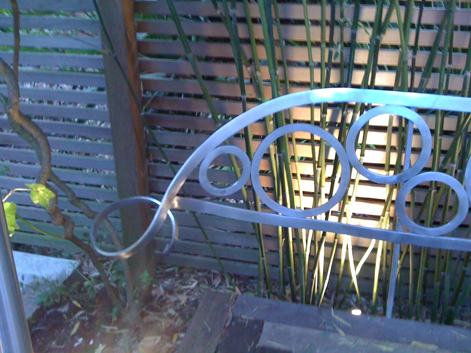 Stainless steel sculpted back rest, photo 3 of 3