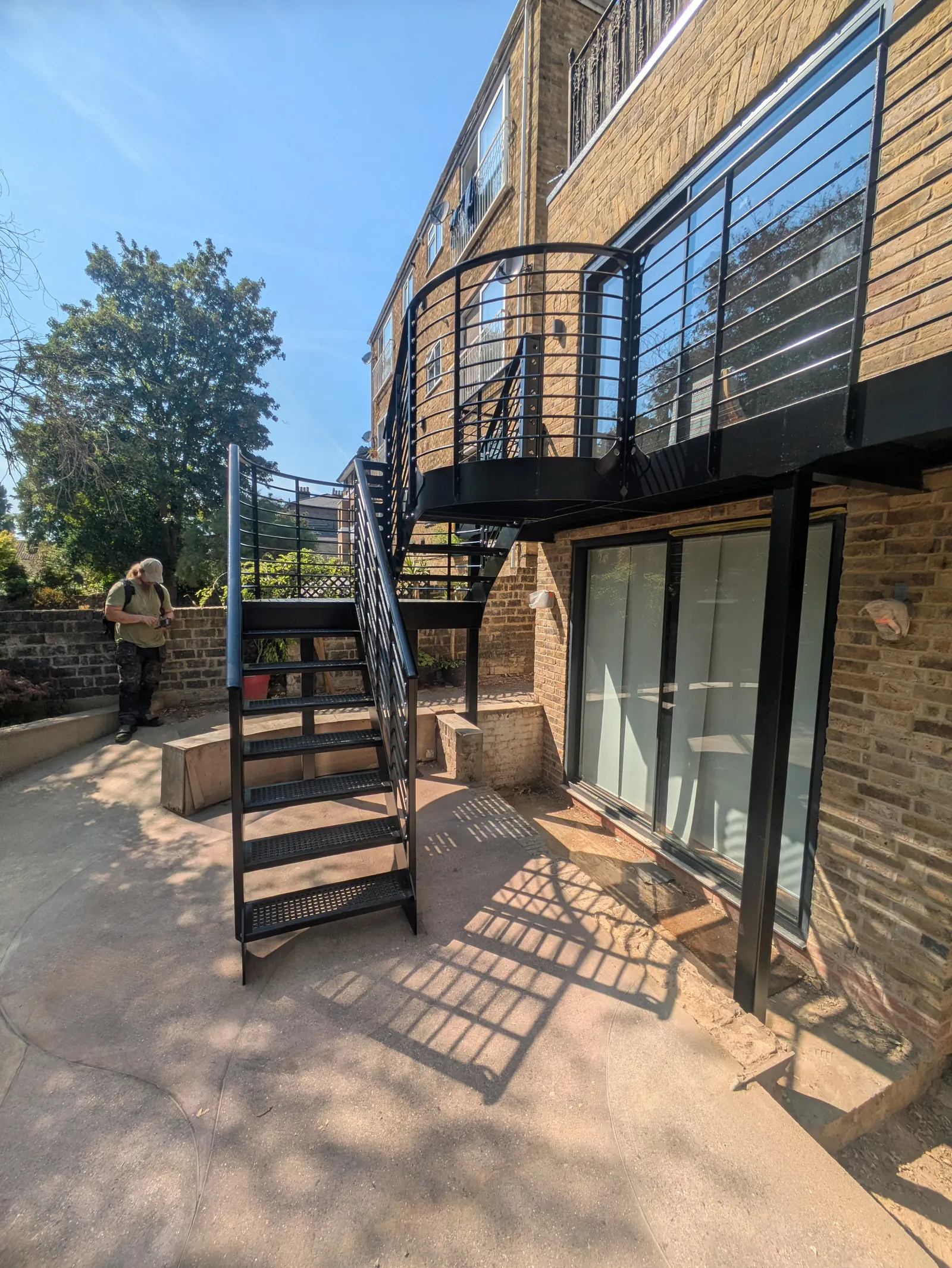 Staircase, photo 3 of 4