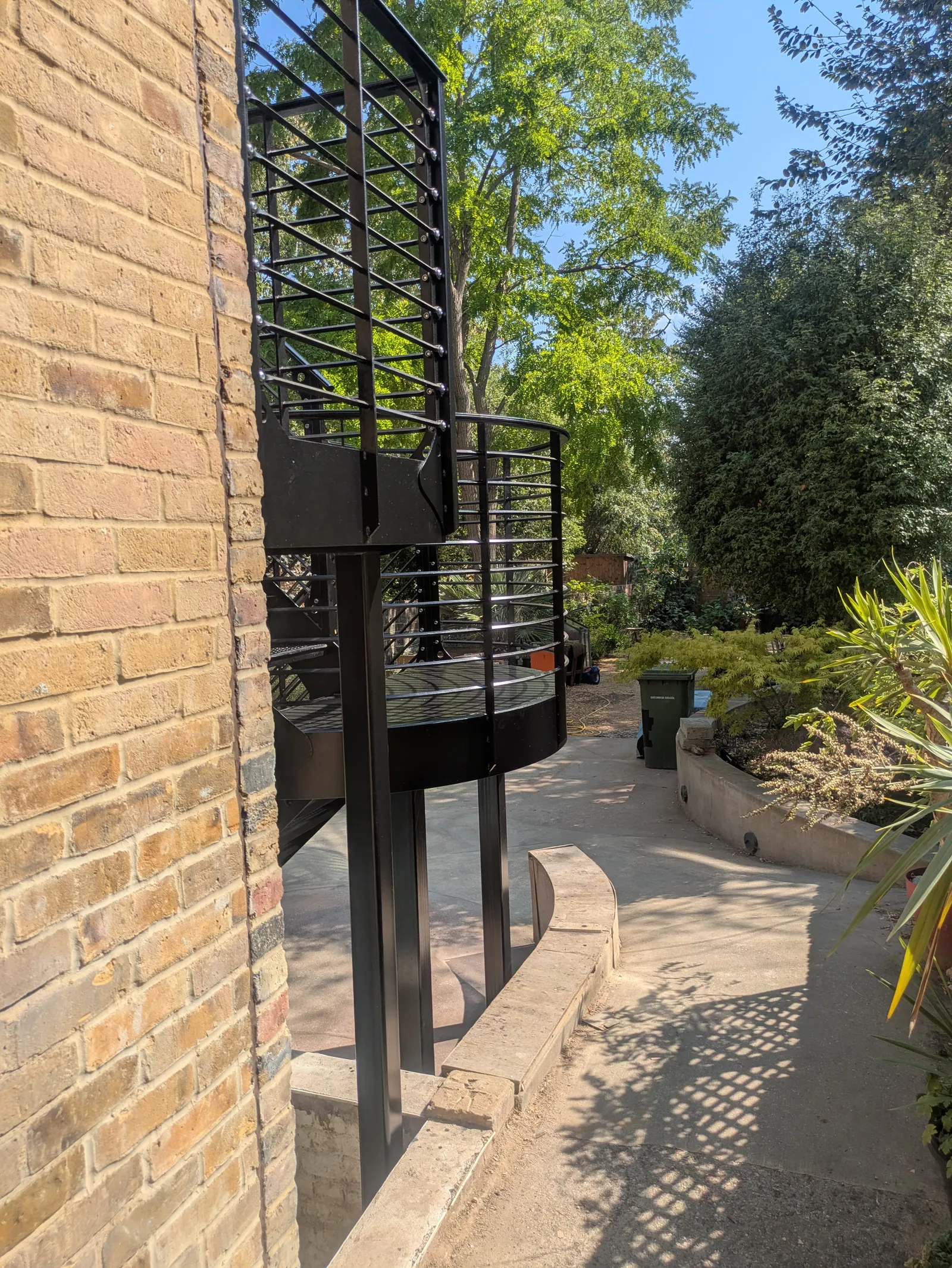 Staircase, photo 4 of 4